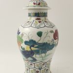 836 9380 VASE AND COVER